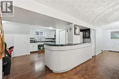 20 Nelligan Place Hamilton ON L8K 4X7