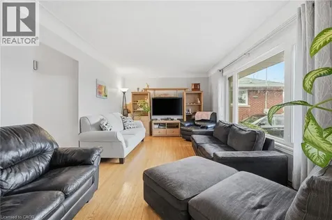 20 Nelligan Place Hamilton ON L8K 4X7