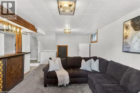 35 Weichel Street Kitchener ON N2M 2A7