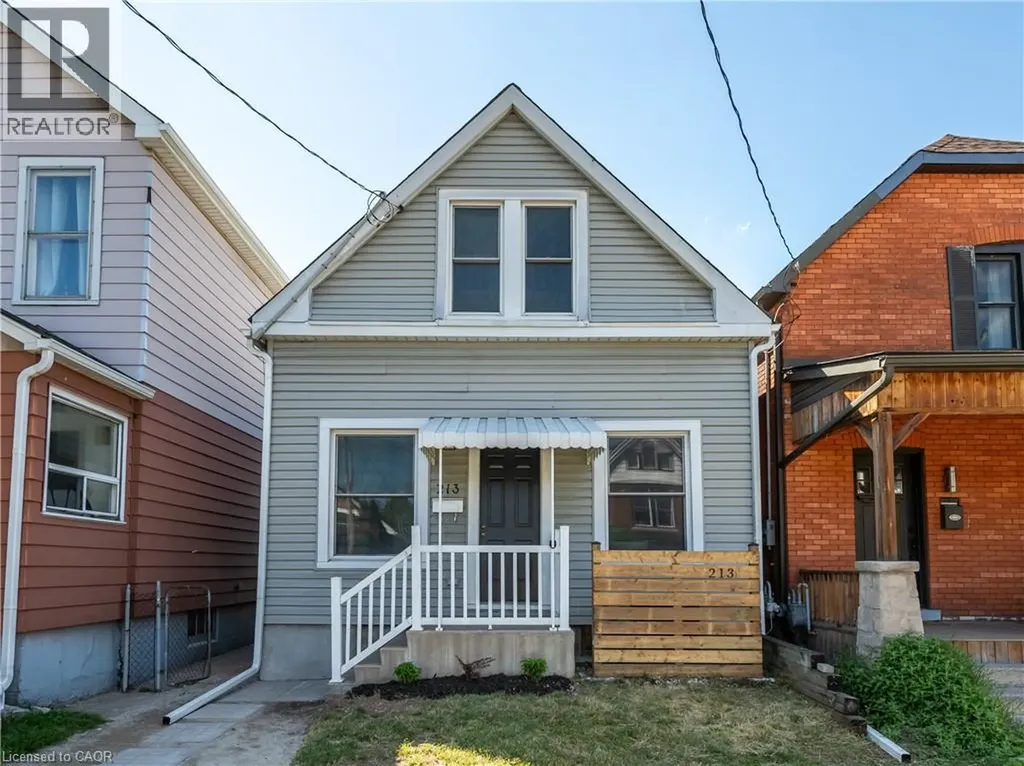 213 Rosslyn Avenue North Hamilton ON L8L 7P8
