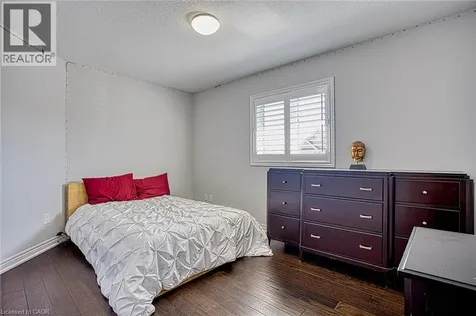 17 Narbonne Crescent Stoney Creek ON L8J 0J7