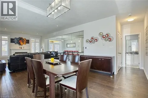 17 Narbonne Crescent Stoney Creek ON L8J 0J7