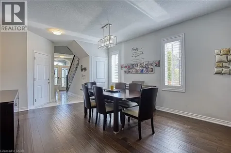 17 Narbonne Crescent Stoney Creek ON L8J 0J7