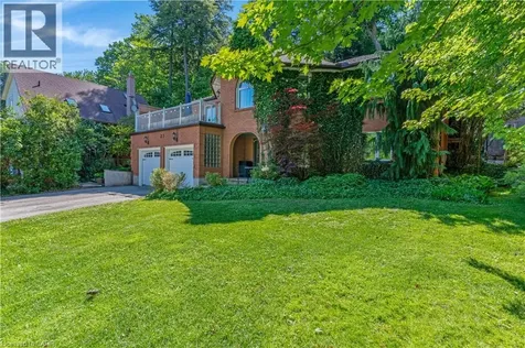 37 Yellow Birch Drive Kitchener ON N2N 2M1