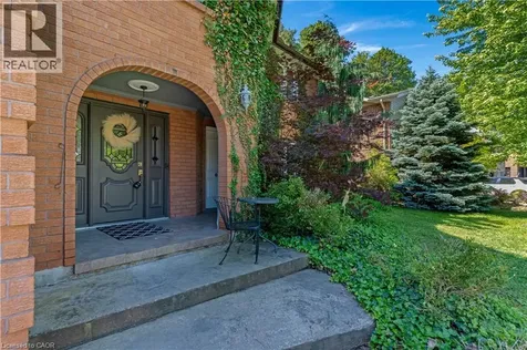 37 Yellow Birch Drive Kitchener ON N2N 2M1