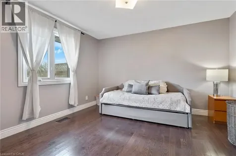 37 Yellow Birch Drive Kitchener ON N2N 2M1