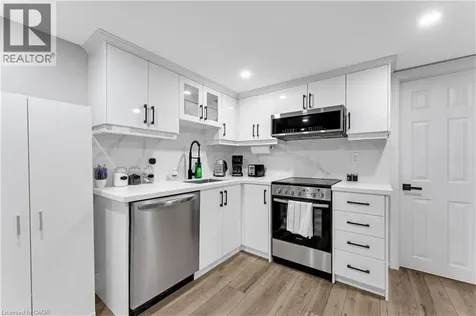 2258 Manchester Drive Burlington ON L7P 3W2