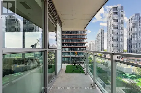 33 Shore Breeze Drive Toronto (mimico) ON M8V 1A1