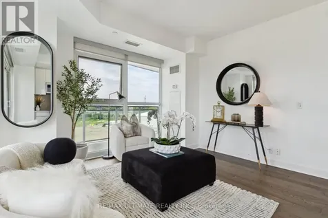 33 Shore Breeze Drive Toronto (mimico) ON M8V 1A1