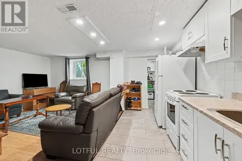 2427 Chasseur Avenue Ottawa ON K1V 8E5