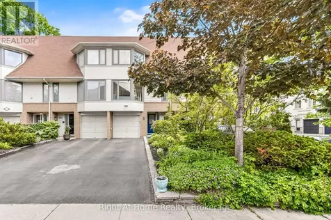 109 Brant Street Oakville (co Central) ON L6K 2Z7