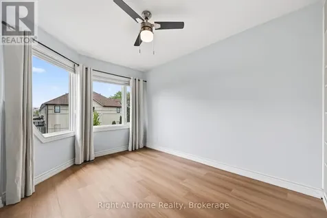109 Brant Street Oakville (co Central) ON L6K 2Z7