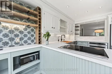 109 Brant Street Oakville (co Central) ON L6K 2Z7