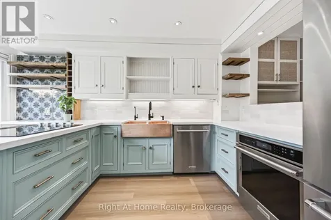 109 Brant Street Oakville (co Central) ON L6K 2Z7