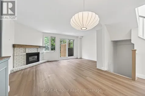 109 Brant Street Oakville (co Central) ON L6K 2Z7