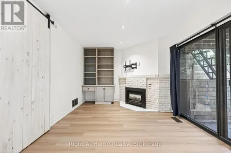 109 Brant Street Oakville (co Central) ON L6K 2Z7