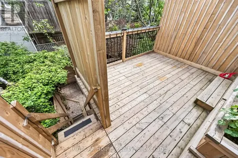 109 Brant Street Oakville (co Central) ON L6K 2Z7