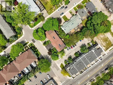 109 Brant Street Oakville (co Central) ON L6K 2Z7