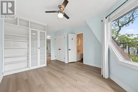 109 Brant Street Oakville (co Central) ON L6K 2Z7