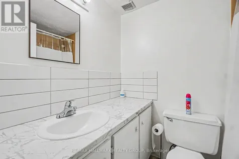 2044 Arrowsmith Drive Ottawa ON K1J 7V8