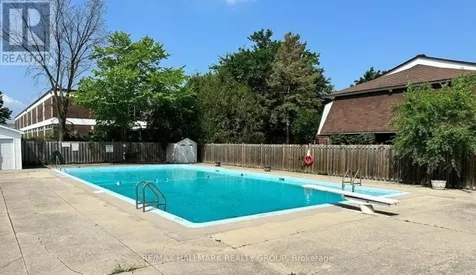 2044 Arrowsmith Drive Ottawa ON K1J 7V8
