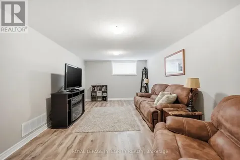 208 Mountain Sorrel Way Ottawa ON K4A 1H2