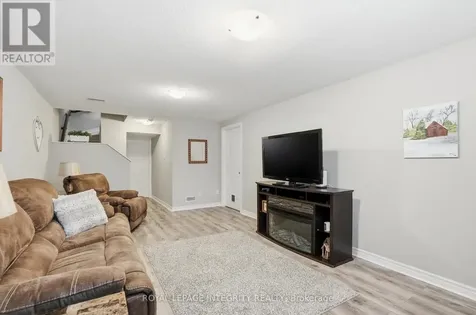 208 Mountain Sorrel Way Ottawa ON K4A 1H2