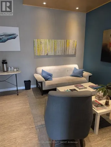 464 Bank Street Ottawa ON K2P 1Z3