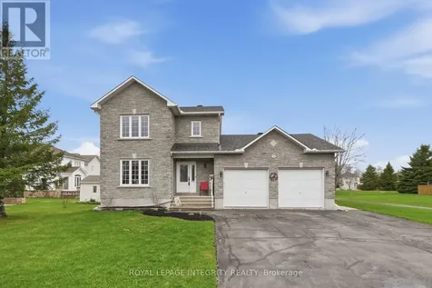 36 Frontenac Boulevard Russell ON K0A 1W0