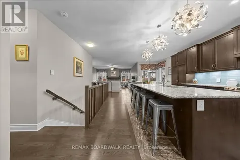 279 Sceptre Way Ottawa ON K2V 0C6