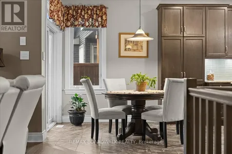 279 Sceptre Way Ottawa ON K2V 0C6