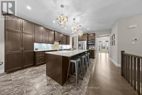 279 Sceptre Way Ottawa ON K2V 0C6