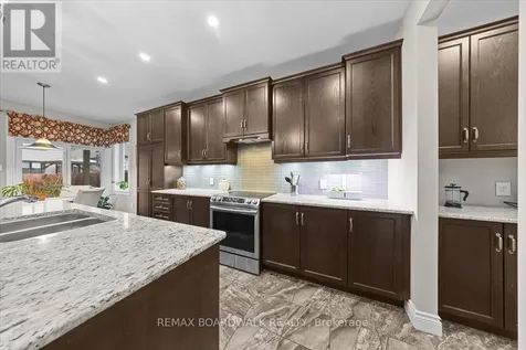 279 Sceptre Way Ottawa ON K2V 0C6