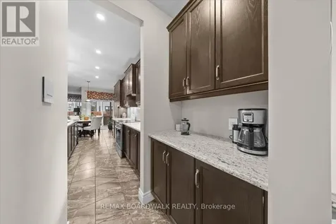 279 Sceptre Way Ottawa ON K2V 0C6