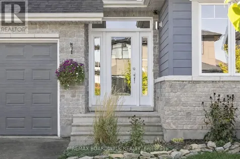 279 Sceptre Way Ottawa ON K2V 0C6