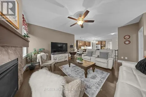 279 Sceptre Way Ottawa ON K2V 0C6