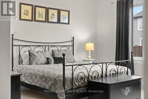 279 Sceptre Way Ottawa ON K2V 0C6