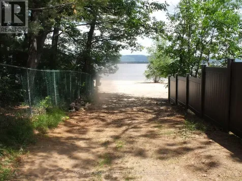123 Bayview Drive Ottawa ON K0A 3M0