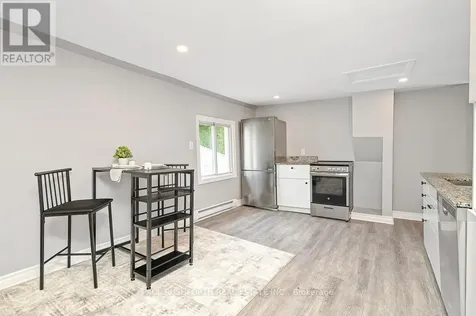 978 Admiral Avenue Ottawa ON K1Z 6L9