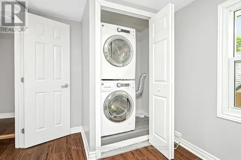 978 Admiral Avenue Ottawa ON K1Z 6L9