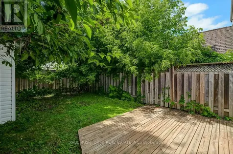 978 Admiral Avenue Ottawa ON K1Z 6L9