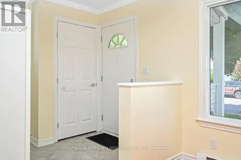 978 Admiral Avenue Ottawa ON K1Z 6L9