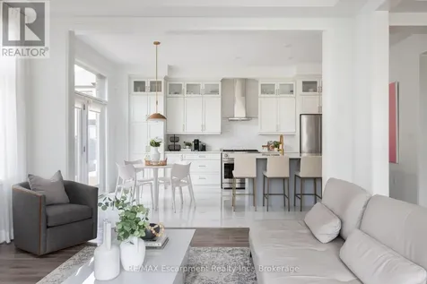 1388 Aymond Crescent Oakville (jm Joshua Meadows) ON L6H 7W9