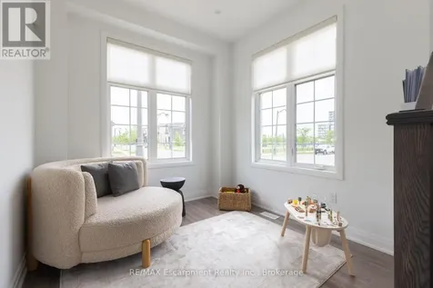 1388 Aymond Crescent Oakville (jm Joshua Meadows) ON L6H 7W9