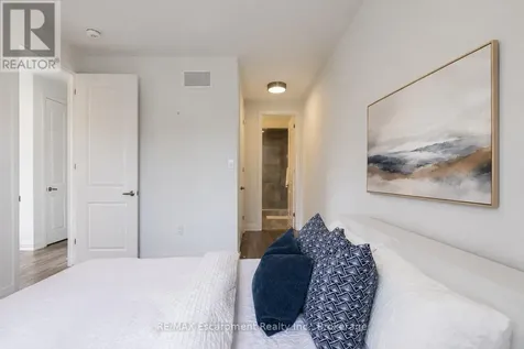 1388 Aymond Crescent Oakville (jm Joshua Meadows) ON L6H 7W9