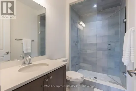 1388 Aymond Crescent Oakville (jm Joshua Meadows) ON L6H 7W9
