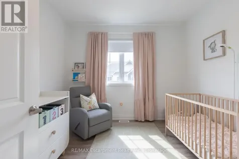 1388 Aymond Crescent Oakville (jm Joshua Meadows) ON L6H 7W9