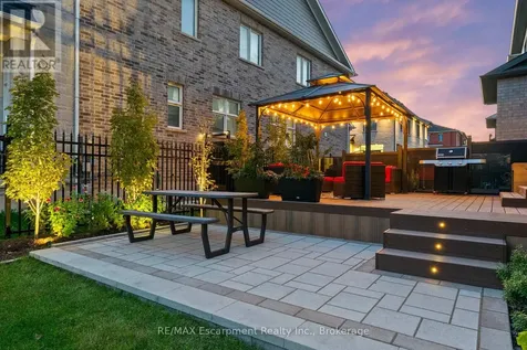 1388 Aymond Crescent Oakville (jm Joshua Meadows) ON L6H 7W9
