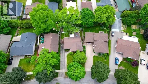 209 Dixie Crescent Waterloo ON N2J 3K9