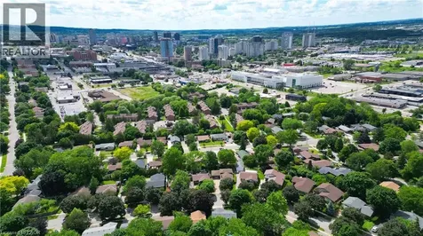 209 Dixie Crescent Waterloo ON N2J 3K9